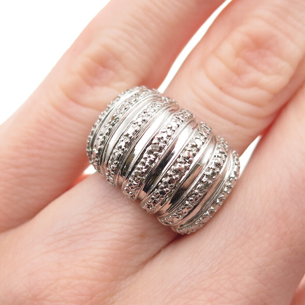 Ross Simons 925 Sterling Silver Real Round-Cut Diamond Ribbed Ring Size 6.25